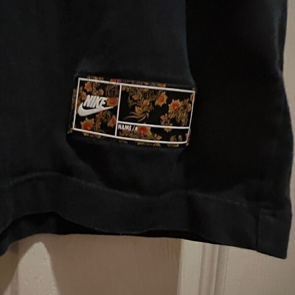 COPY - Nike N98 Floral Tee - Picture 2 of 6